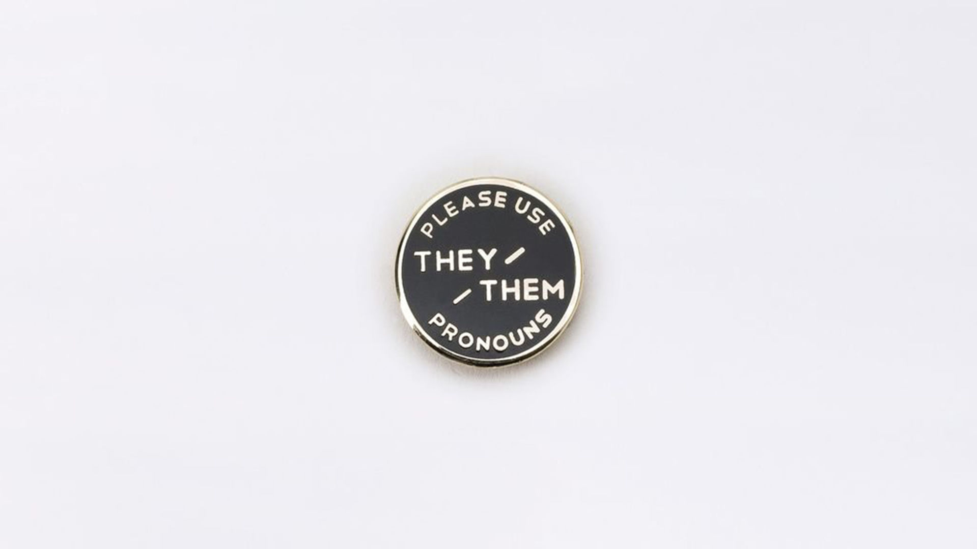 Pronoun pin